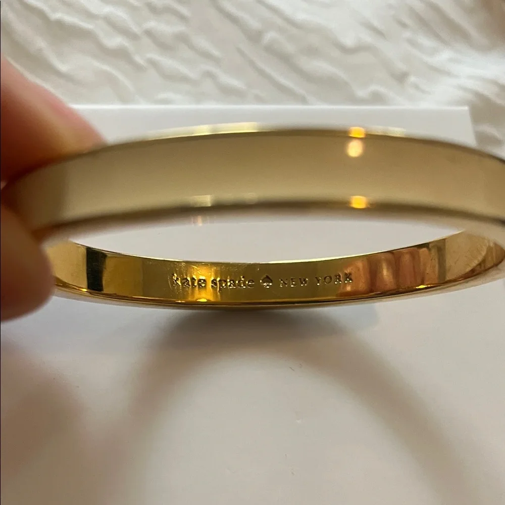 kate spade ♠️ Clean Slate Enamel Bangle Bracelet - Picture 2 of 3